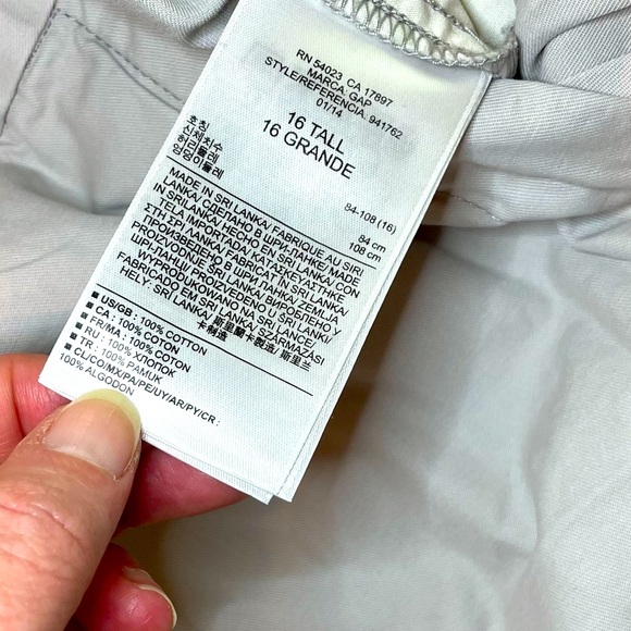 GAP Grayish Khaki Women’s Shorts Size 16 Tall - Picture 7 of 8